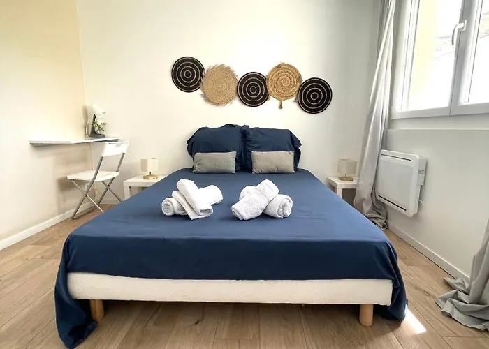 Le Terra-Cota 3 Ch Privees 10\' Gare-Port Et Plage, Wfi, Cosy