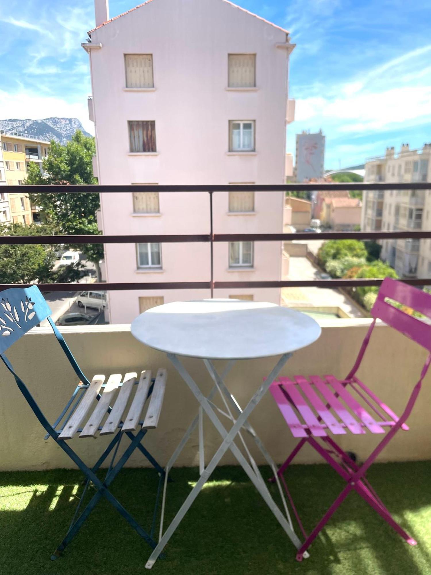 Apartment Le Terra-cota 3 Ch Privees 10' Gare-port Et Plage, Wfi, Cosy Toulon
