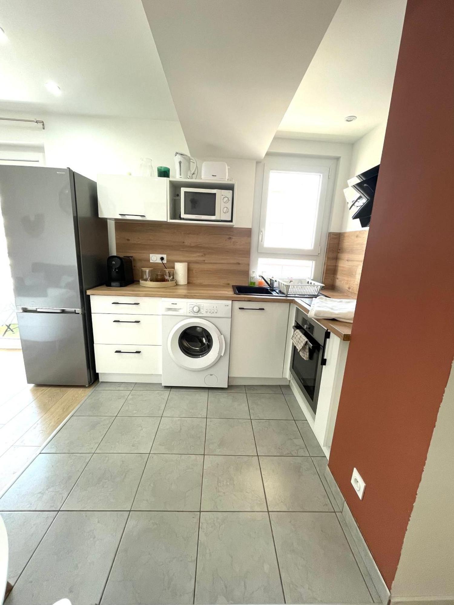 Le Terra-cota 3 Ch Privees 10' Gare-port Et Plage, Wfi, Cosy Apartment *